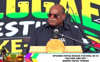 The Papua Reggae Festival was opened by the Governor and attended by 36 bands from all over Papua.