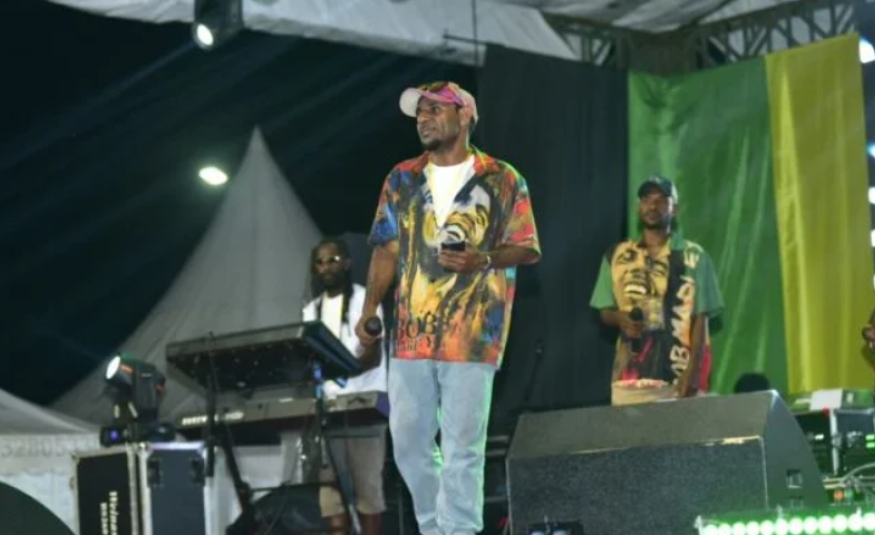 Po Nindy Band Brings Message of Peace at Papua Reggae Festival
